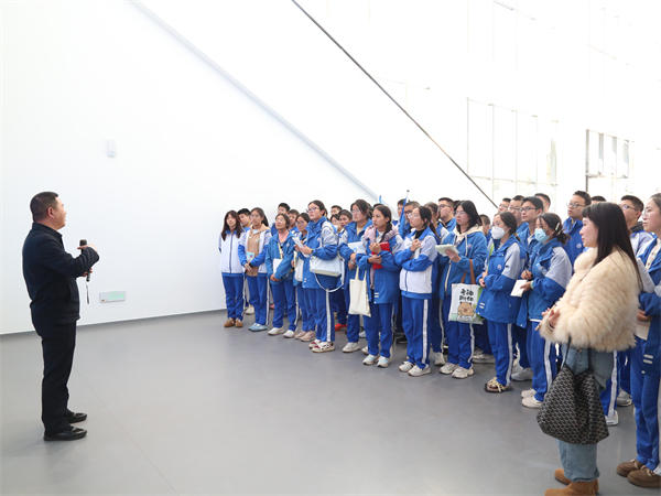 1765267318877228.jpg 2.jpg