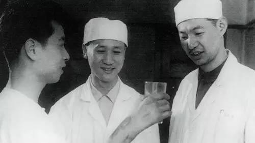 世界上首例斷手再植手術(shù)